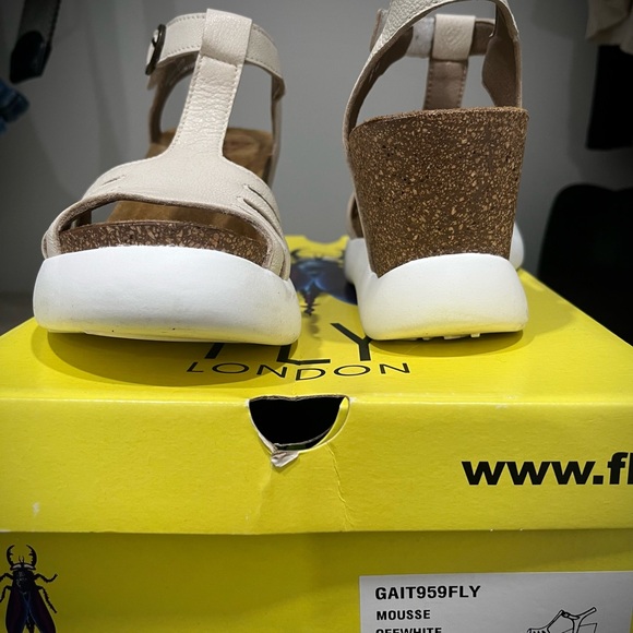 Fly London Sandals - Picture 4 of 4